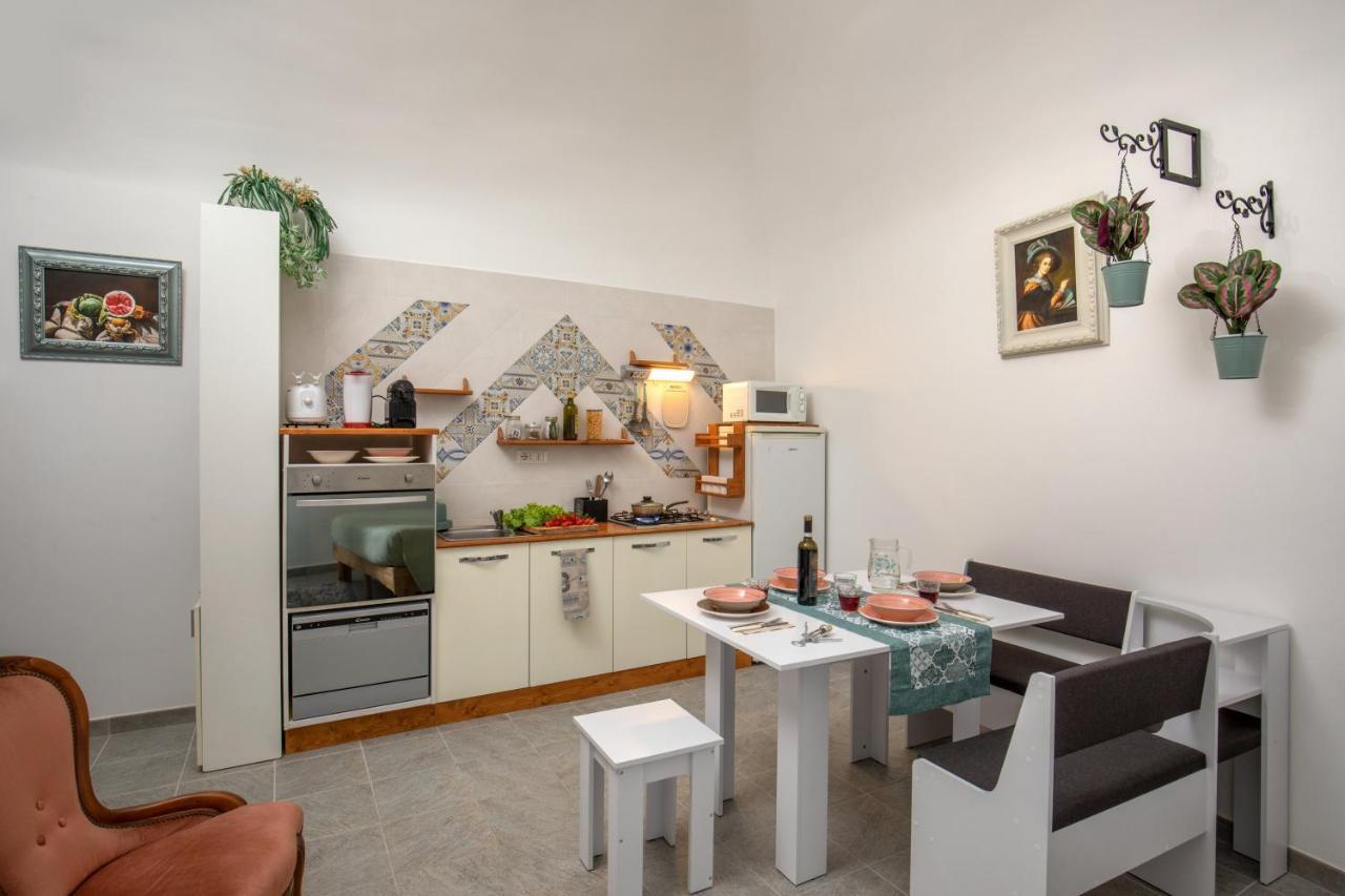 Centro E Spiaggia Ardesia Anguillara Sabazia Exteriör bild
